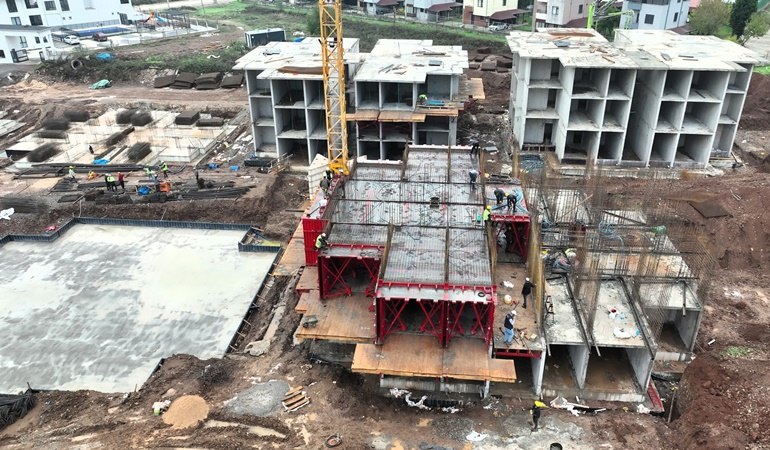 Kartepe Kent Konut Evleri’nde katlar yükselmeye başladı 