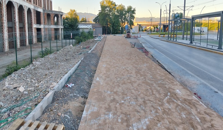 Kartepe stadyum yolu tam bir yapboz tahtasına dönüştü!