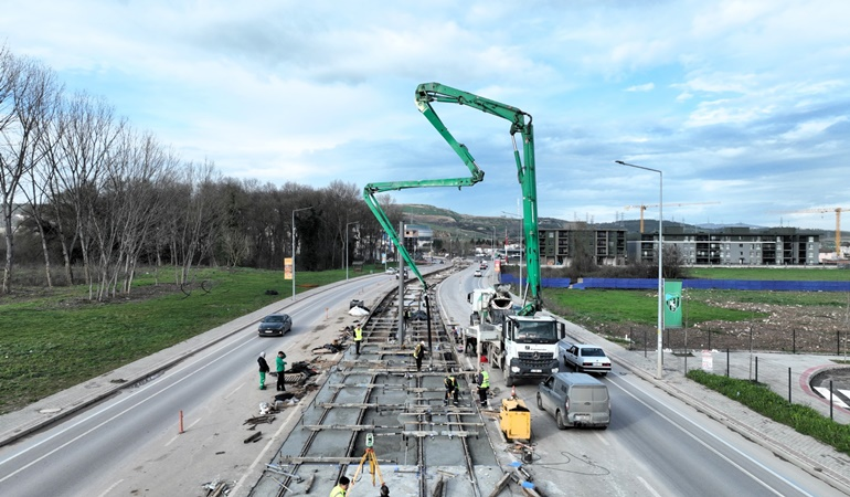 Kartepe Tramvay Hattı’nda tempo yüksek