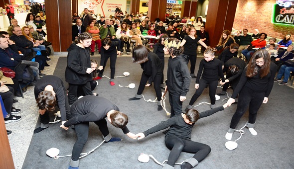 KBT’nin sahnesiz çocuk oyuncular festivali başladı