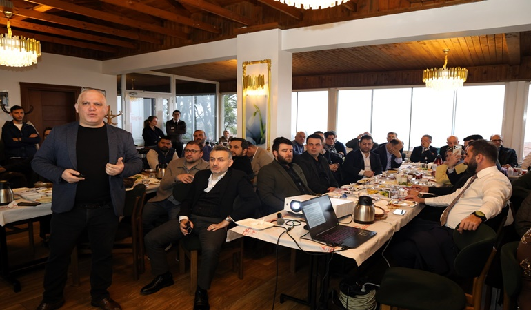 Kartepe'de kentsel dönüşüm ve imar konuları masaya yatırıldı