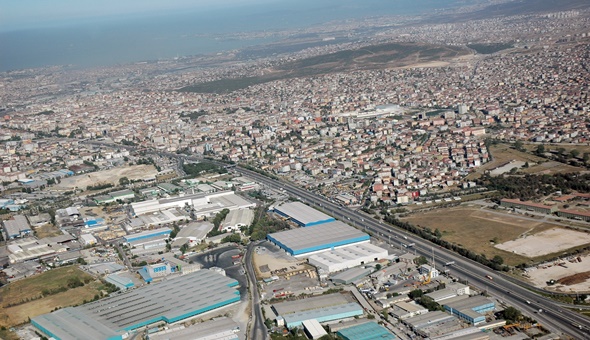 Kesintisiz su için 11 adet içme suyu deposu