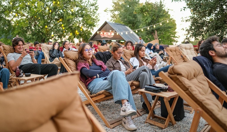 Kılavuz Kariyer Programı’nda öğrencilerin sinema keyfi
