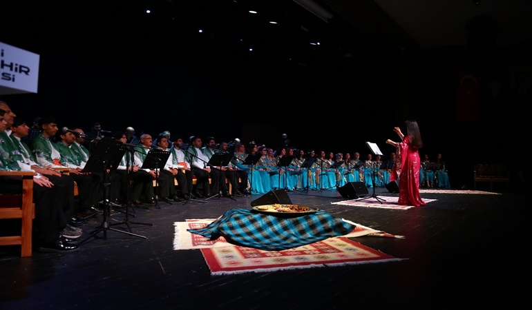 Kına Gecesi geleneği konserle yaşatıldı