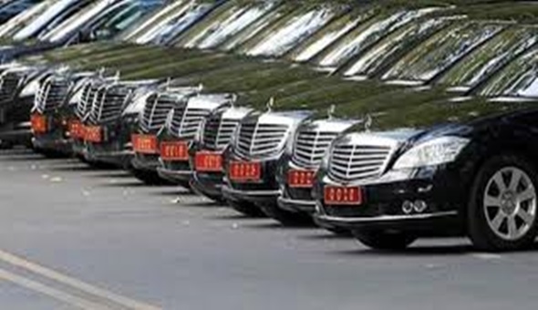 Kiralık araç saltanatına devam