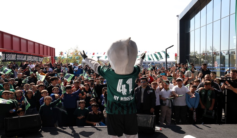 Kitap Fuarı’nda Kocaelispor rüzgârı esti!