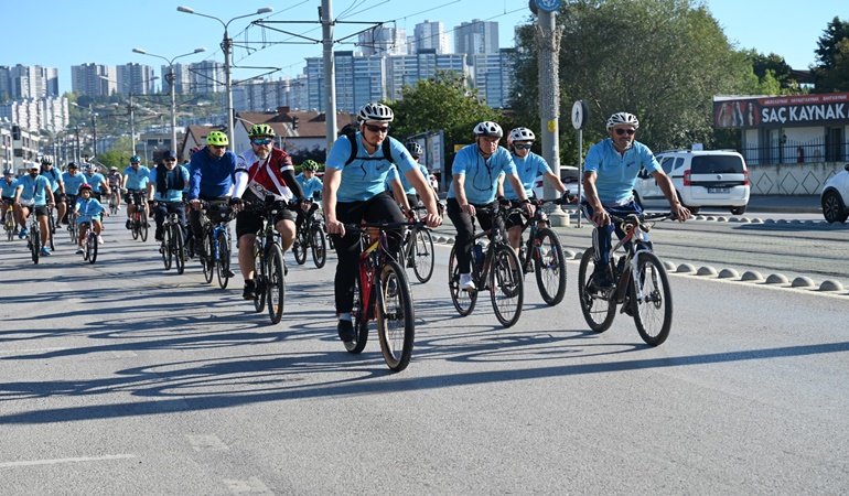 Kocaeli AB Bilgi Merkezi'nden bisiklet kullanımına teşvik!