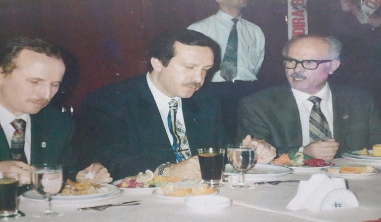 Kocaeli Aydınlar Ocağı’nda vefa İstanbul’da bir semt değil!