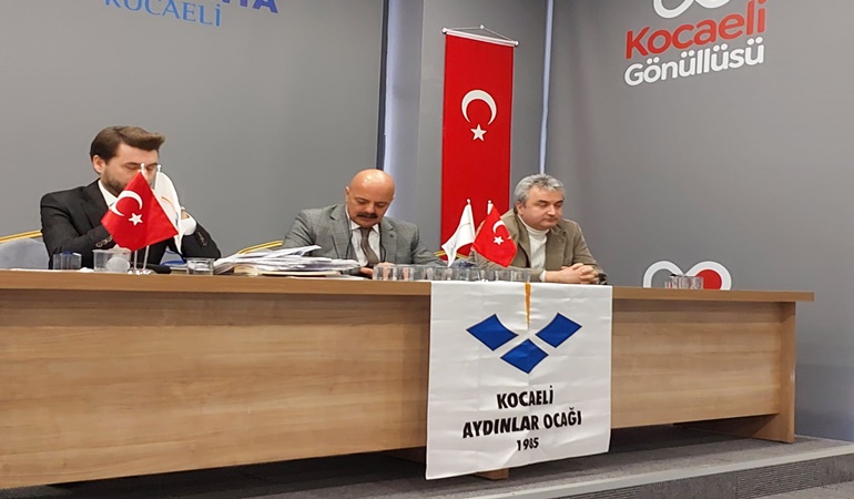 Kocaeli Aydınlar Ocağı’ndan Karbon Ayak İzi konulu panel 