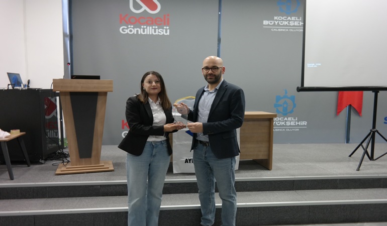 Kocaeli Aydınlar Ocağı yenilenebilir enerjiyi konuştu