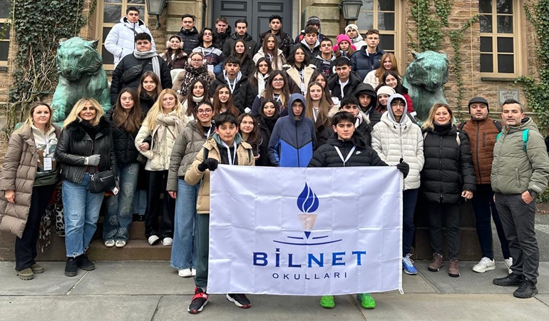 Kocaeli Bilnet Lisesi öğrencileri Amerika’da Falcon 9 roketinin fırlatılışına tanıklık etti 