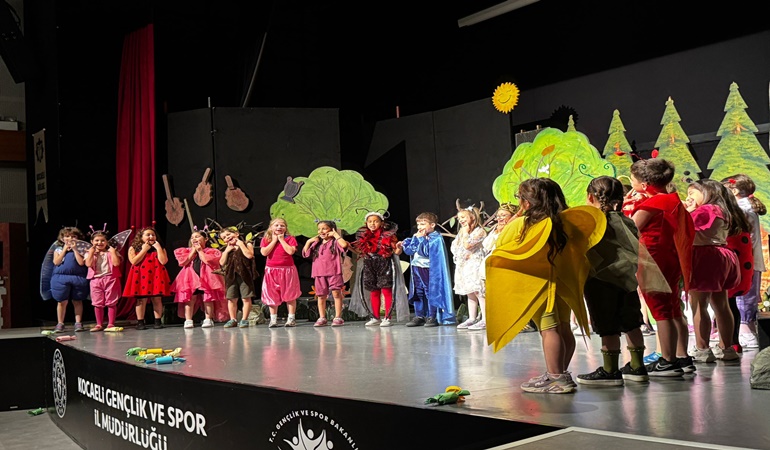 Kocaeli Bölge Tiyatrosu’nun festivali böyle sona erdi!