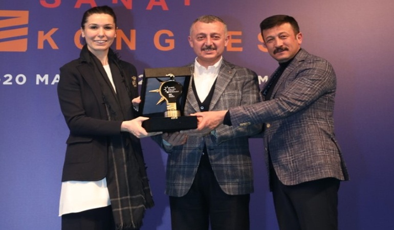 Kocaeli Büyükşehir’e yılın en başarılı kültür sanat ödülü