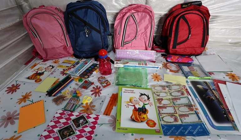 Kocaeli’de  41 Kart aracılığıyla 16 bin haneye okul kıyafeti ve kırtasiye desteği