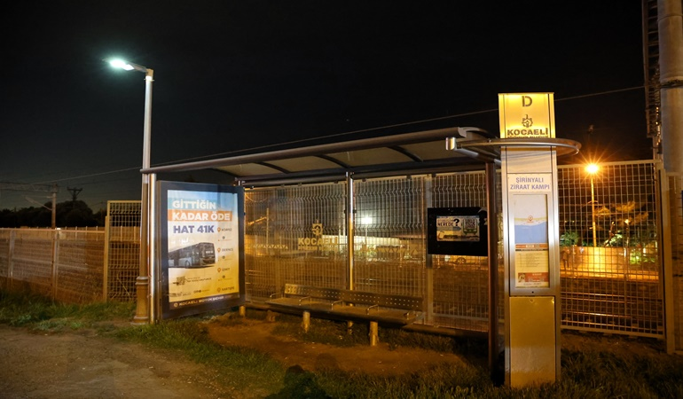 Kocaeli’de duraklara güneş enerjili aydınlatma 