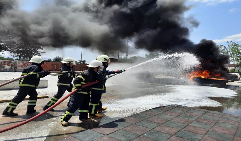 Kocaeli’de Gönüllü İtfaiyecilik Projesi kapsamında binlerce kişi eğitim aldı