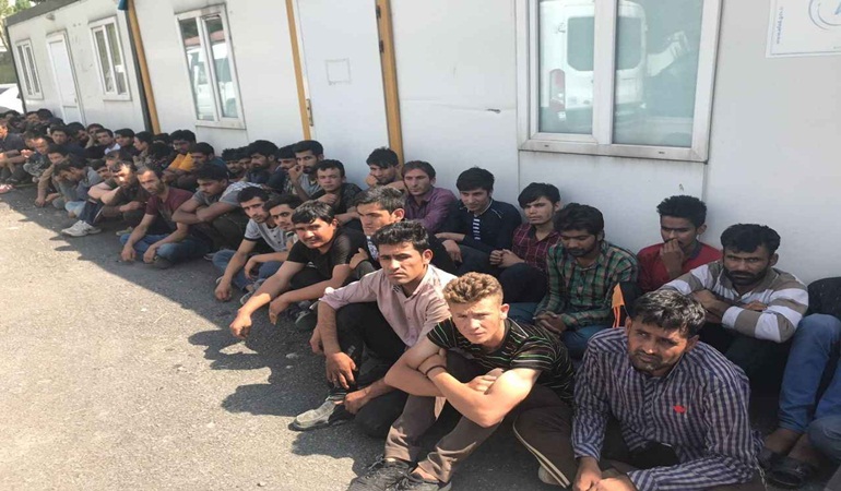 Kocaeli’de yakalanan 113 göçmen daha sınır dışı edildi