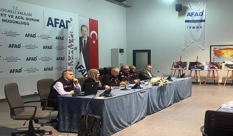 Kocaeli'de yangın güvenliği için toplandılar