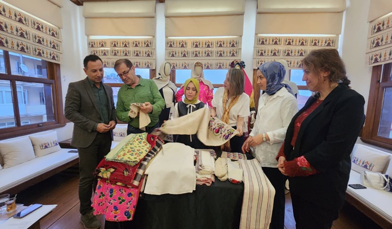 Kocaeli’de yöresel kıyafetler kayıt altına alınıyor