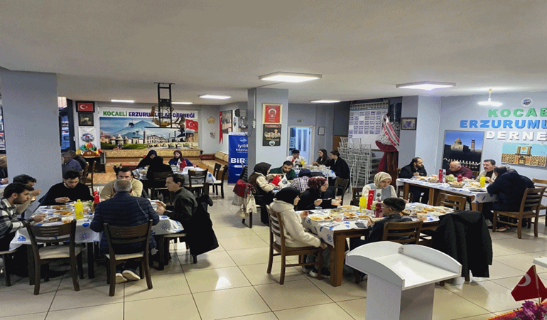 Kocaeli Erzurumlular Derneği’nden üniversiteli gençlere iftar 