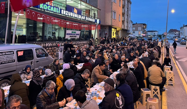 Kocaeli Erzurumlular Derneği’nin iftarına yoğun katılım 