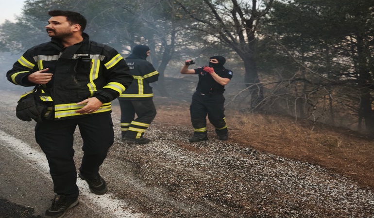 Kocaeli itfaiyesinden Balıkesir’de alevlere karşı ortak mücadele