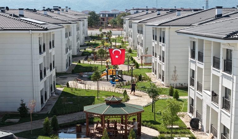 Kocaeli’nde 144 aile daha ev sahibi oldu