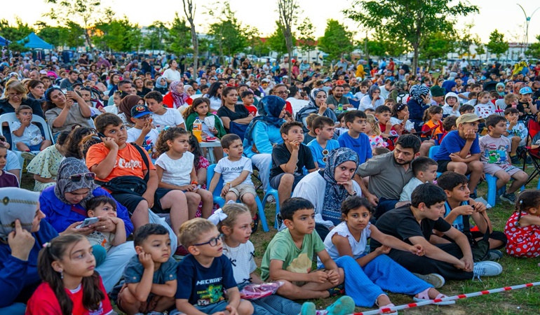 Kocaeli’nde bu oyun 70 bin çocuğa ulaştı!