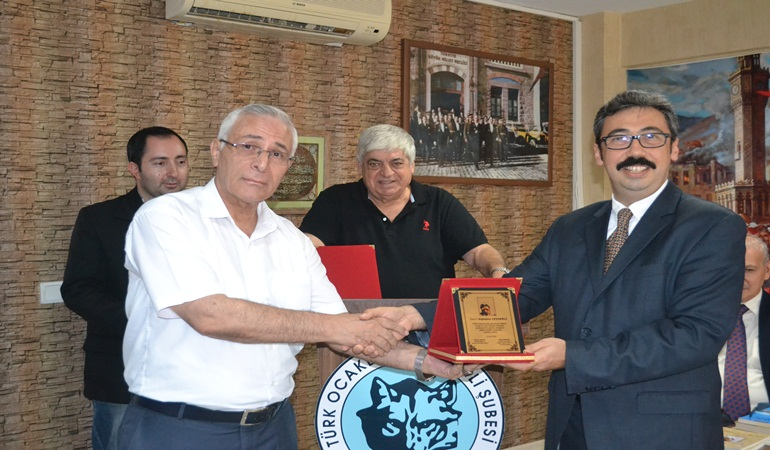 Kocaeli’nde Türk dünyası tartışıldı