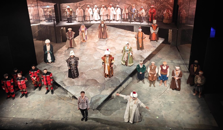 Kocaeli Şehir Tiyatroları oyuncuları İstanbul sahnelerinde 