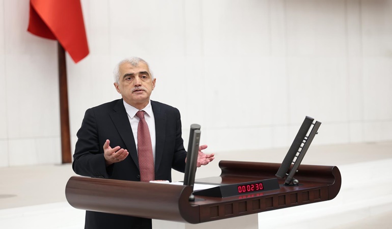 Kocaeli vekili Gergerlioğlu yine iktidarı topa tuttu!