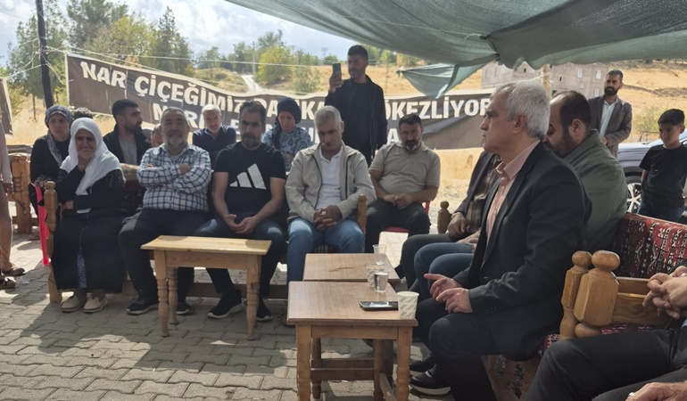 Kocaeli vekili öldürülen Narin Güran’ın köyüne gitti