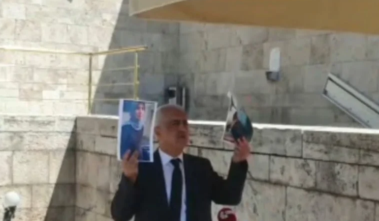 Kocaeli vekilinden TBMM'de tek kişilik basın toplantısı!