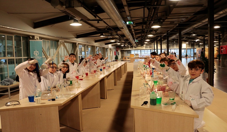 Kocaelili öğrenciler kendi ambalajlarını üretti