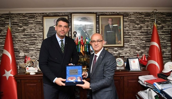 Kocaman'dan Ünlü'ye ziyaret