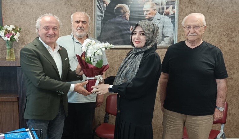 Komşularından Erdem Arcan’a hayırlı olsun ziyareti