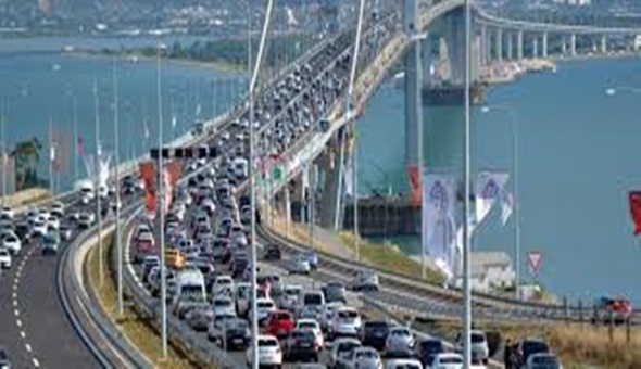 Köprüden geçmeyen araçların faturası dudak uçuklattı 