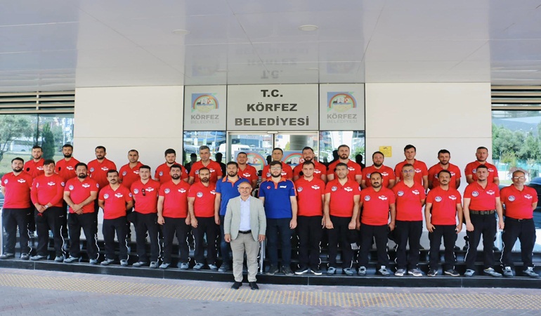 Körfez Belediyesi, arama kurtarma ekibi kurdu