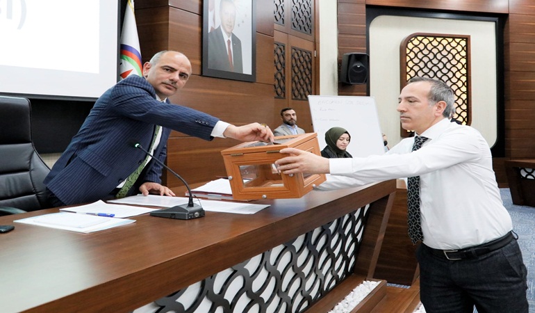 Körfez Belediyesi’nde komisyonlar belirlendi