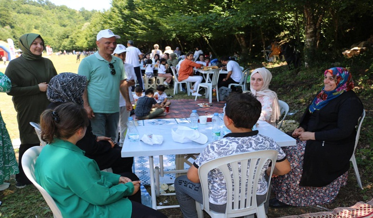 Körfez Belediyesi piknikte buluştu