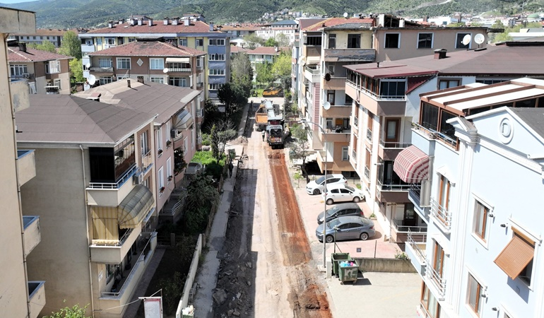 Körfez’de 22 kilometrelik üstyapı yenilenecek