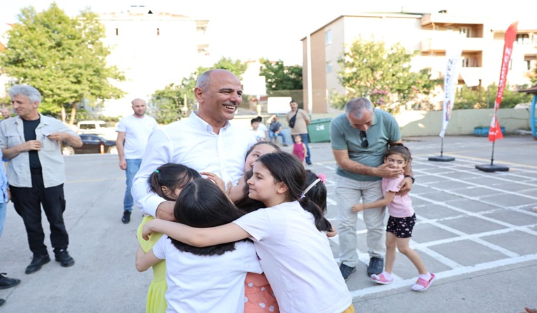 Körfez’de mahalle şenlikleri başladı