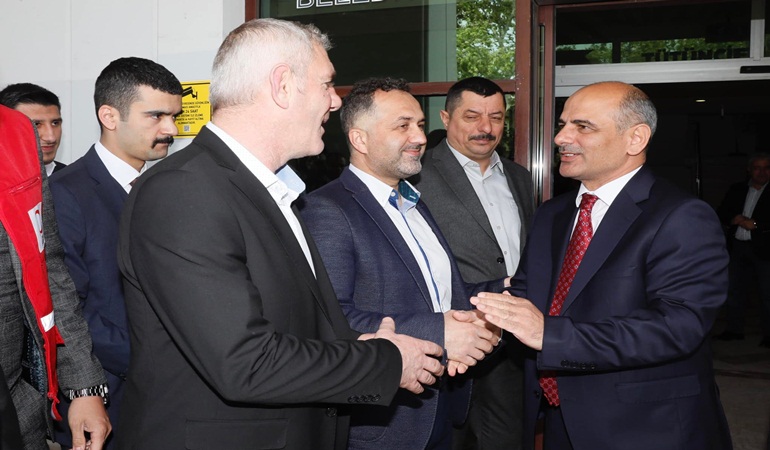 Körfez’de pandemisiz bayramlaşma