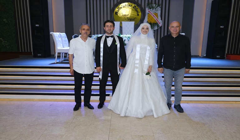 Körfez’de polis çift evlendi