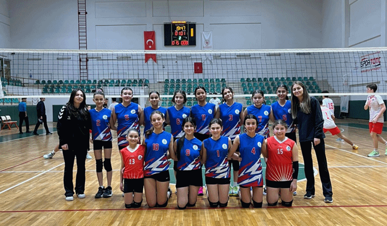 Körfez’de voleybola ilgi arttı