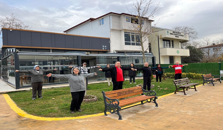 Körfez’de yaşlılara egzersiz