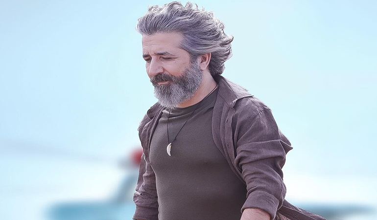 Körfez’de Zafer Bayramı’nda Ali Kınık konseri