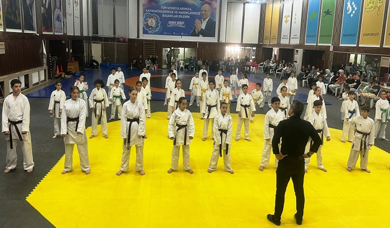 Körfez GB’de karatecilerin kuşak sevinci!
