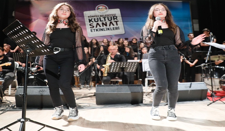 Körfez Gençlik Korosu büyüledi