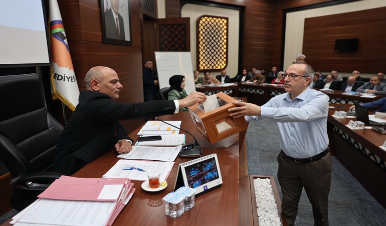 Körfez Meclisi toplandı: Komisyon seçimleri tamam